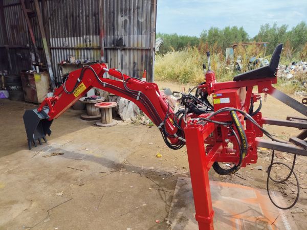 excavators for tractors ts300 bim mosxos 04 excavators for tractors ts300 bim mosxos 04